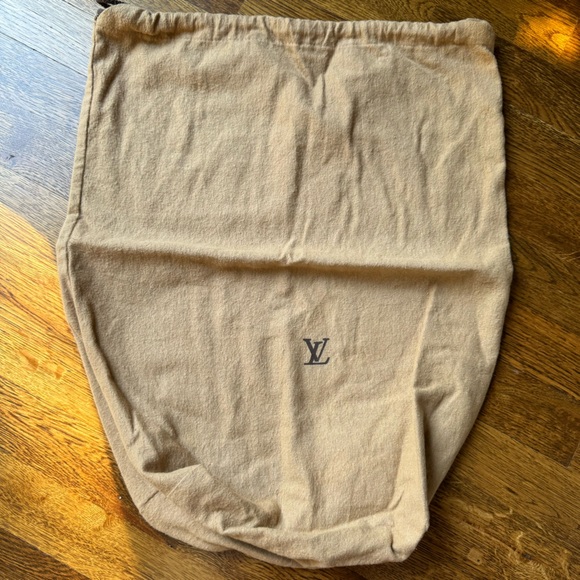 Louis Vuitton Handbags - Louis Vuitton Drawstring Dustbag